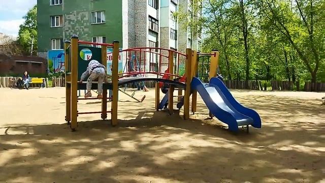 Луганск. Парк имени Горького сегодня. Приглашаю отдохнуть. смотреть онлайн