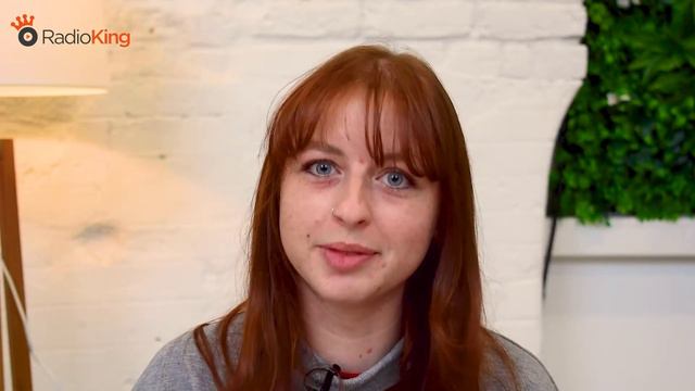 How to broadcast a live phone call on your radio with the RodeCaster Pro смотреть онлайн