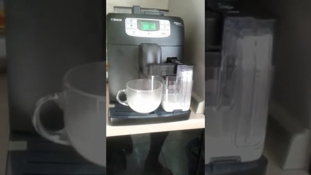 Копия видео "кофемашина philips-saeco hd8753/19 капучино" смотреть онлайн