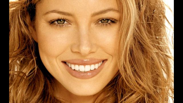 КРАСИВЫЕ УЛЫБКИ ЗНАМЕНИТОСТЕЙ/BEAUTIFUL SMILE CELEBRITY смотреть онлайн