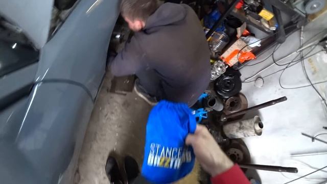 Установка дисков BCNR33 и койловеров BC-RACING. Nissan 180sx. смотреть онлайн