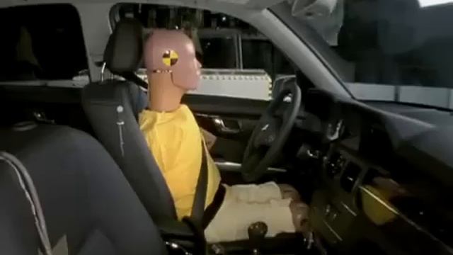 Crash Test 2011 - 20** Mercedes Benz GLK (Side Impact) IIHS смотреть онлайн