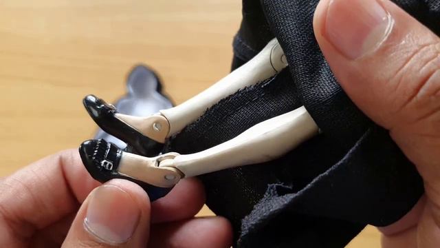 Unboxing NECA's - The Nun Valak Clothed Action Figure