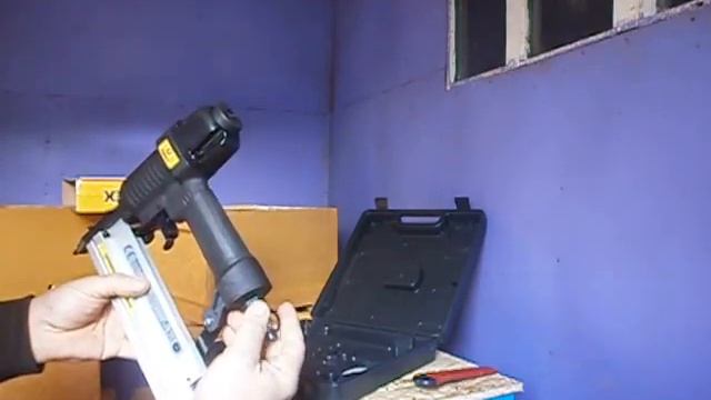 Пневмостеплер для рамок смотреть онлайн