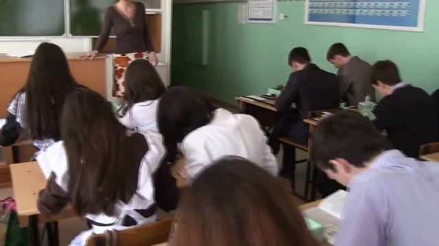 Урок химии в 11 М город Елабуга смотреть онлайн