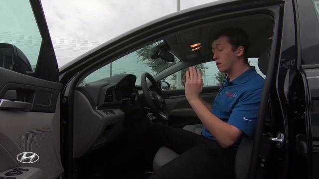 Car Review 2019 Hyundai Elantra Value смотреть онлайн