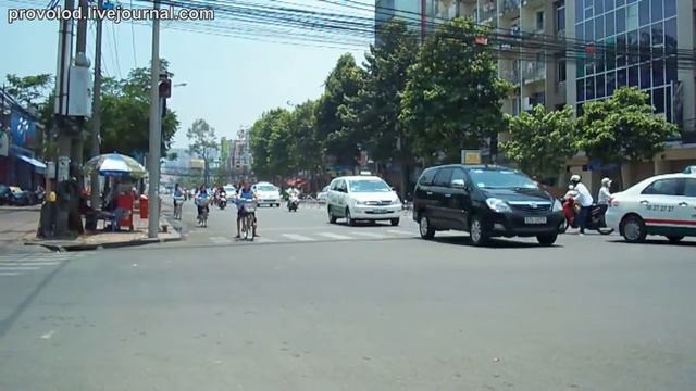 Движение на дорогах в Хо Ши Мине (Сайгон), Вьетнам смотреть онлайн