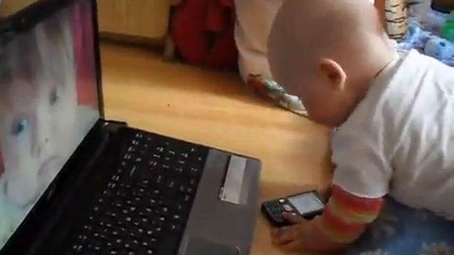 как научить ребенка ползать смотреть онлайн