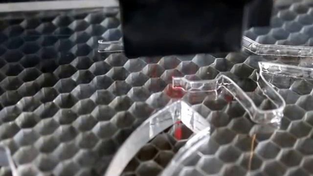 Лазерная гравировка в Нижнем Тагиле смотреть онлайн