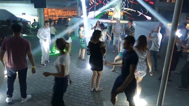 Ночной отдых и танцы в Коблево!!! смотреть онлайн