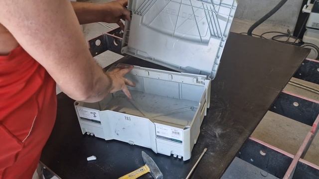 Как снять крышку систейнера. смотреть онлайн