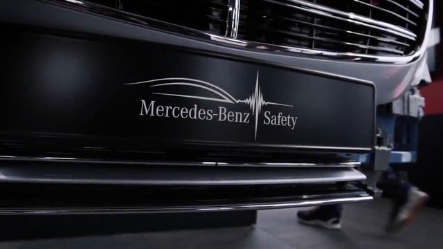 Customers have a choice 2021 E550 of 4.5° and 10° rear-axle 10° variant 255/40 R 20, allowing смотреть онлайн