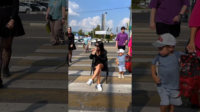 Только ТЫ и вкуснейшая шаверма!
А все остальное становится не важно...