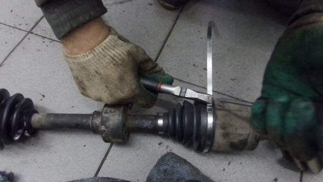 АвтоLifeХАК - Как затянуть ленточный хомут на пыльнике привода смотреть онлайн