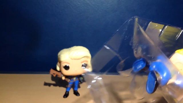 Fallout 4 Pop Vinyl (Vault boy & Lone Wanderer Female) смотреть онлайн