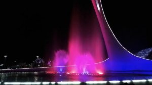 Сочи Парк Олимпийский поющий фонтан Фредди Меркури - Show must go on