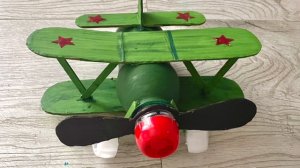 Поделки ко дню Победы на 9 Мая своими руками Как сделать самолёт из пластиковой бутылки и картона
