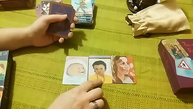 Метафорические и гадальные карты. Различия и общее смотреть онлайн