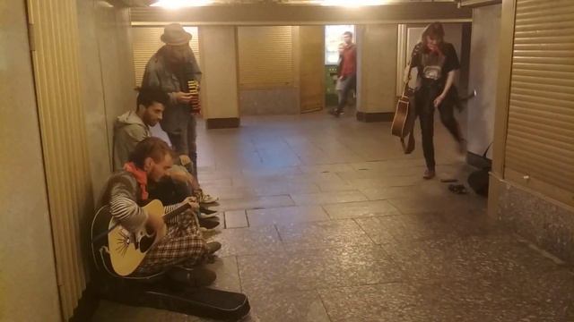 Джэм в переходе спб на гостинке смотреть онлайн