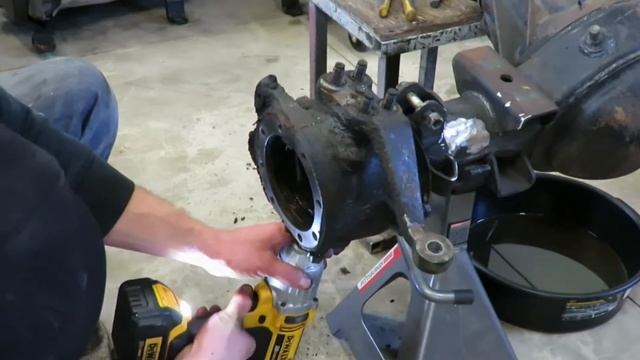 Toyota Solid Axle Rebuild P2 Teardown/ Painting HOW TO смотреть онлайн