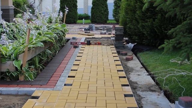 Укладка тротуарной плитки | Процесс смотреть онлайн