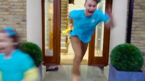 ПРИВЕТ СОСЕД,ВИДЕО МИСТЕР МАКС И МИКС КЕЙТИ:МУЛЬТИК ПРО ПЛОХОГО СОСЕДА