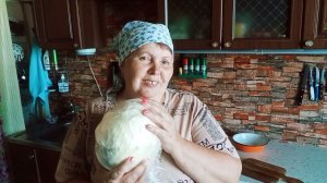 Деревенские будни  .Дела на хоз дворе.Щей наварила и блинчики.