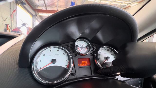 2007 Peugeot 207 Service Reset смотреть онлайн