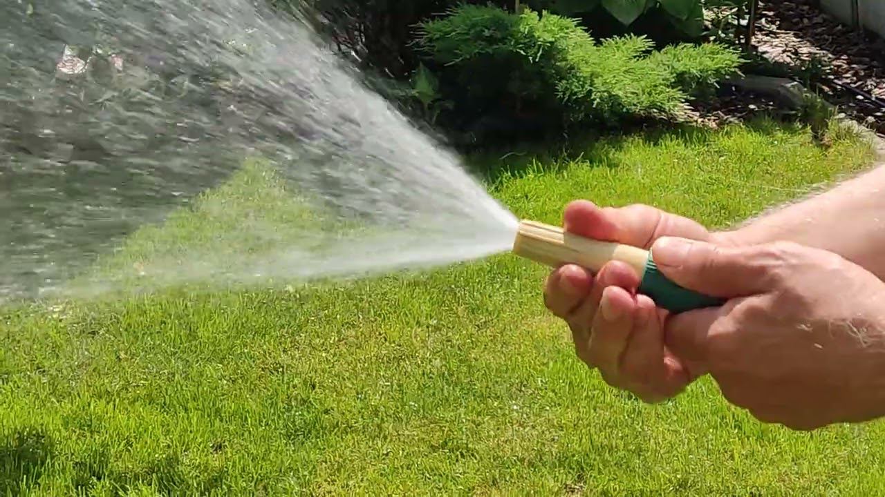 Работа наконечника для полива Raco 4255-55/381C