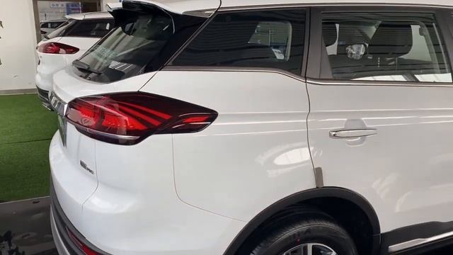 2020 Geely Emgrand Boyue Vs Boyue Pro Walkaround смотреть онлайн