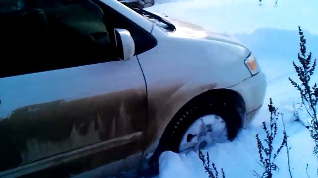 Mazda MPV 4WDпротив сугробов!! Mazda MPV vs 4WD drifts!! смотреть онлайн