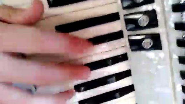 Красивые мелодии, на итальянском аккордеоне смотреть онлайн