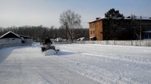 чистим снег квадроциклом cf500 2A. отвал на квадроцикл