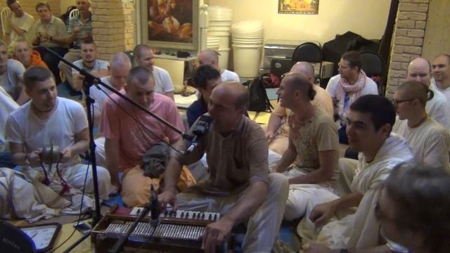 Киртан Адити Дукхаха Прабху - Москва, 24.06.2016 - Часть 17 смотреть онлайн