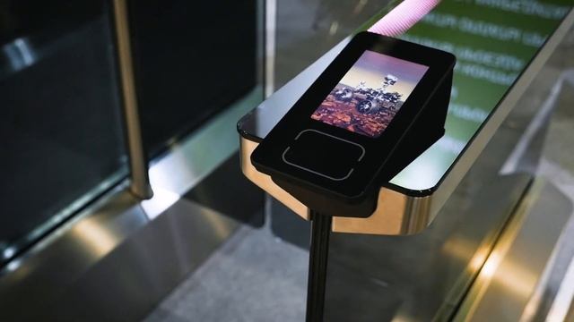 Умные турникеты производства компании "Инфоматика" смотреть онлайн