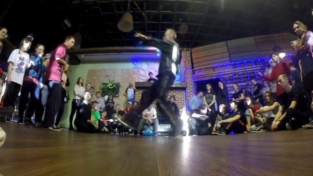 J Killa vs Блиц | Hip Hop Beginers Финал | Molotov Battle Next Level Edition смотреть онлайн