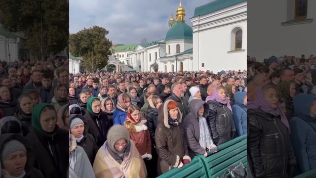 Лавра...чаю воскресенья мёртвых! смотреть онлайн