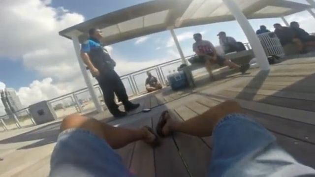 Guns Pointed And 12 Officers Don't Know The Law Miami Beach, Florida смотреть онлайн