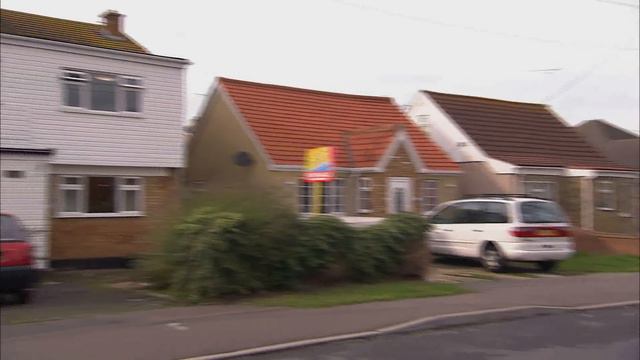 Will a Change in Color Be Enough to Get This House Sold? | Unsellables UK Full Episode смотреть онлайн