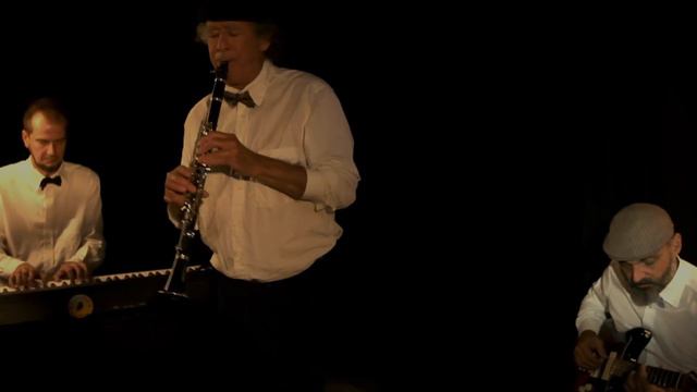 FA12 "Caravan" (Duke Ellington, Juan Tizol et Irving Mills) смотреть онлайн