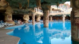 Faraana Heights resort 4 * Аквапарк вместо пальм в бассейне.