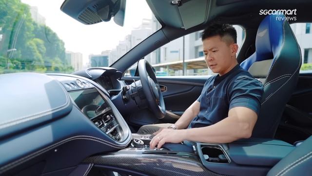 2022 Aston Martin DBX707 4.0 V8 | Sgcarmart Reviews смотреть онлайн