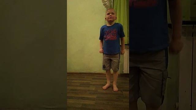 2021 приседание за 1 час 7 минут!!! 6 летний Андрей громит рекорд Давидыча!!! смотреть онлайн