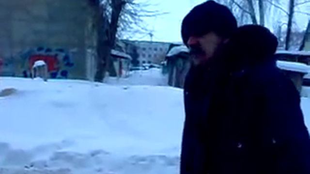 03032011-Колян с костылём смотреть онлайн