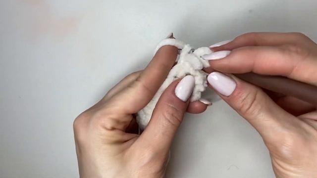 Простая подушка крючком/ подушка из плюшевой пряжи смотреть онлайн