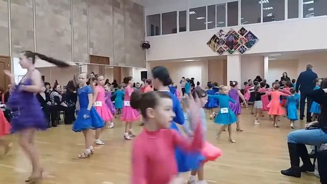 VLOG: ТУРНИР ПО ТАНЦАМ / DANCING CONTEST смотреть онлайн