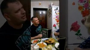ЗАСТОЛЬНЫЕ ПЕСНИ ГДЕ ТРОПА ЗА РЕКОЙ ЗАПОРОШЕНА