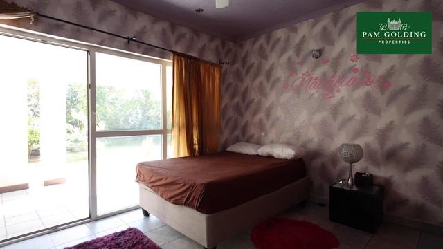 Family Home in Chisipite смотреть онлайн