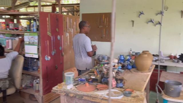 Meet The Bajans: Hammie The Master Potter смотреть онлайн
