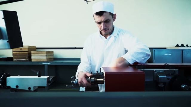 Профессия "Оптик-механик" смотреть онлайн